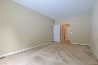 7307 Hunters Ridge Lane, Colerain Township, OH 45248 - Photo 18