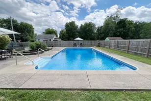 1449 Breckenridge Dr, Batavia Township, OH 45102 - Photo 2