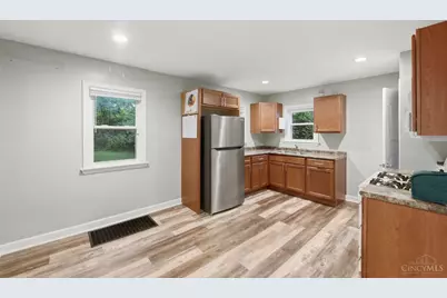 6924 Gloria Drive, Cincinnati, OH 45239 - Photo 12