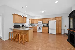 322 Lauryn Meadows Ct, Fairfield, OH 45014 - Photo 8