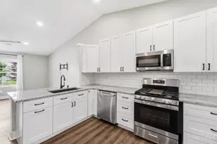 9575 Deer Track Rd, West Chester, OH 45069 - Photo 14