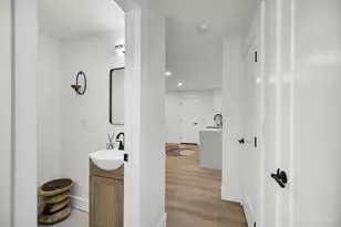 6502 Edwood Ave, Cincinnati, OH 45224 - Photo 18