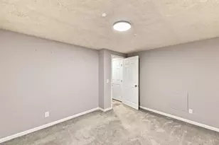 6980 Dovehill Ln, Green Township, OH 45248 - Photo 30