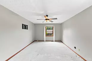 6980 Dovehill Ln, Green Township, OH 45248 - Photo 16