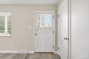 1906 Acorn Dr, Cincinnati, OH 45231 - Photo 6