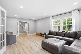 8755 Meadowview Dr, West Chester, OH 45069 - Photo 22