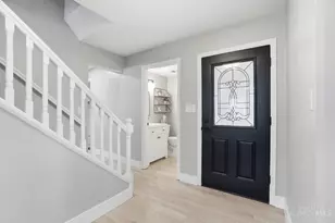 8755 Meadowview Dr, West Chester, OH 45069 - Photo 6