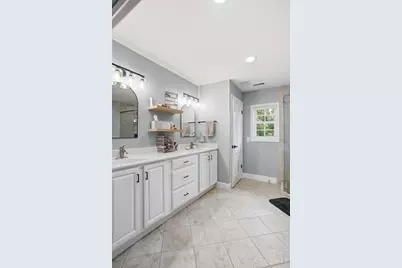8755 Meadowview Drive, West Chester, OH 45069 - Photo 36