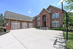 7933 Elbrecht Dr, Montgomery, OH 45242 - Photo 2