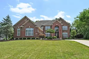 7933 Elbrecht Dr, Montgomery, OH 45242 - Photo 1