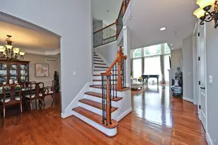 7933 Elbrecht Dr, Montgomery, OH 45242 - Photo 6