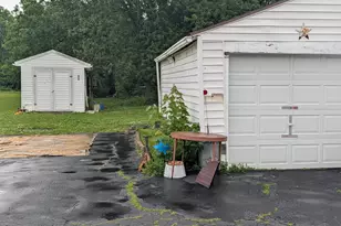 1390 Olt Rd, Jefferson Twp, OH 45417 - Photo 6