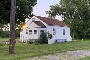 1390 Olt Rd, Jefferson Twp, OH 45417 - Photo 2