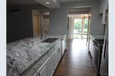 2646 Fair Oaks Lane, Amberley, OH 45237 - Photo 12