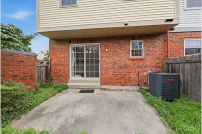 3434 Sunbury Lane, Cincinnati, OH 45251 - Photo 10