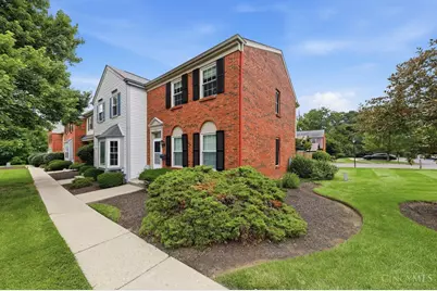 3434 Sunbury Lane, Cincinnati, OH 45251 - Photo 4