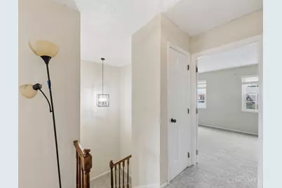 3434 Sunbury Lane, Cincinnati, OH 45251 - Photo 16