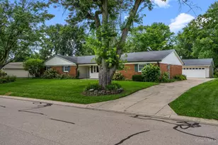 205 Tuxworth Rd, Centerville, OH 45458 - Photo 2