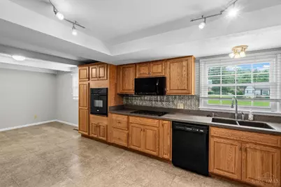 205 Tuxworth Road, Centerville, OH 45458 - Photo 18