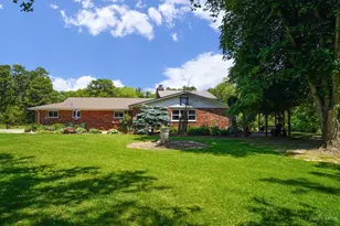 3911 Campbell Rd, Perry Township, OH 45118 - Photo 2