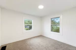 6236 Stewart Rd, Silverton, OH 45227 - Photo 12
