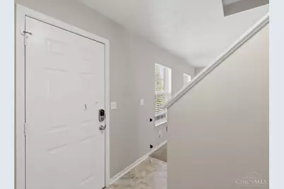 884 Venetian Terrace, Cincinnati, OH 45224 - Photo 4