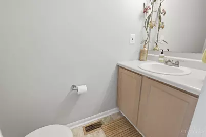 884 Venetian Terrace, Cincinnati, OH 45224 - Photo 14