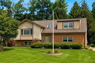 120 Haw Dr, Franklin Township, OH 45171 - Photo 1