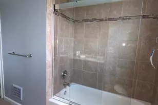 221 Harvest Ln, Reading, OH 45237 - Photo 18