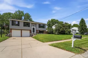 5673 Planet Dr, Fairfield Township, OH 45014 - Photo 2