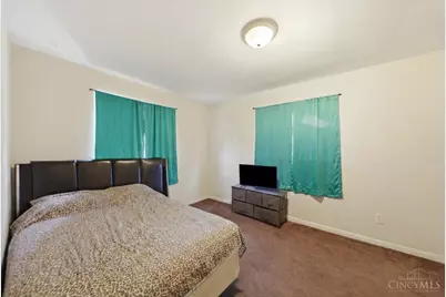 1582 Crest Hill Avenue, Cincinnati, OH 45237 - Photo 18