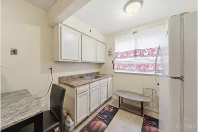 1582 Crest Hill Avenue, Cincinnati, OH 45237 - Photo 14
