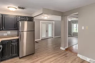 8667 Susanview Ln, Anderson Township, OH 45244 - Photo 12