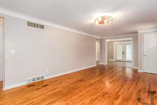 8667 Susanview Ln, Anderson Township, OH 45244 - Photo 8