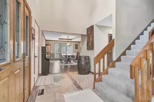 692 Doe Crossing, Centerville, OH 45459 - Photo 6