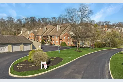 10555 Montgomery Road #5, Montgomery, OH 45242 - Photo 2