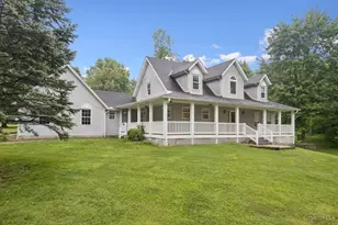 11819 Cloverlick Dr, Clark Township, OH 45106 - Photo 2