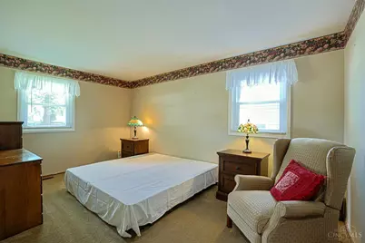 111 Stadia Drive, Franklin, OH 45005 - Photo 14