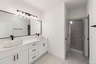805 Halesworth Dr, Forest Park, OH 45240 - Photo 10