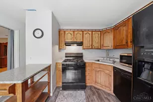 318 Millard Dr, Franklin, OH 45005 - Photo 4