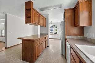 164 W Sixty Sixth St, Cincinnati, OH 45216 - Photo 10