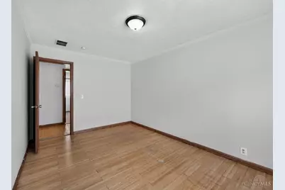 164 W Sixty Sixth Street, Cincinnati, OH 45216 - Photo 24