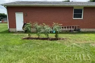 395 Robert Simmons Dr, Carlisle, OH 45005 - Photo 10