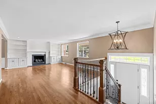 6334 Blueberry Hill Ct, Green Township, OH 45248 - Photo 4