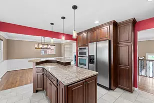 6334 Blueberry Hill Ct, Green Township, OH 45248 - Photo 12