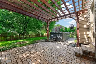 218 Heffron Cir, Hamilton Township, OH 45039 - Photo 52