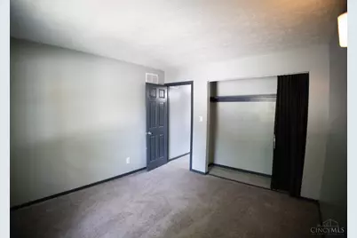 101 Highridge Court, Franklin, OH 45005 - Photo 14