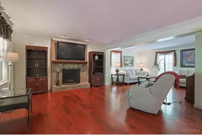 6202 N Shadowhill Way, Miami Township, OH 45140 - Photo 12