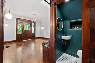 1028 Valley Ln, Cincinnati, OH 45229 - Photo 12