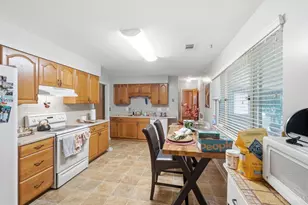 9602 Kosta Dr, Springfield Township, OH 45231 - Photo 18